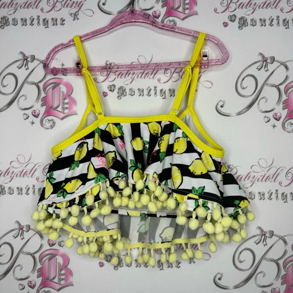 Betsey Johnson size medium